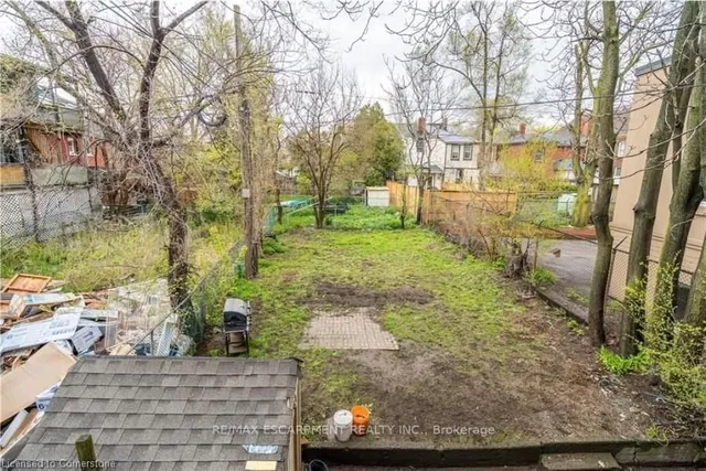 Additional image 29 of 464 King St