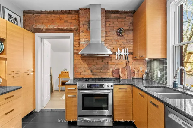 Additional image 23 of 248 Bold St