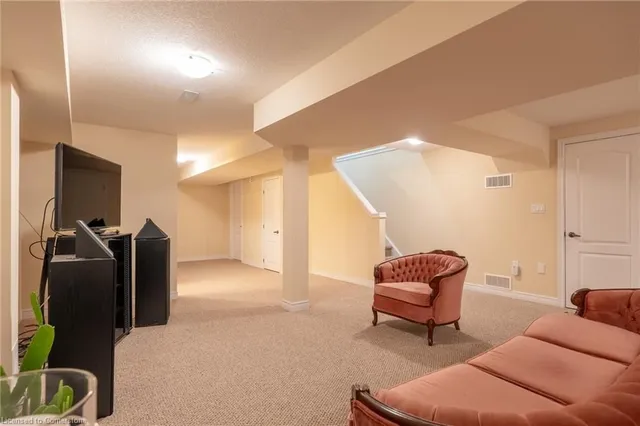 Additional image 26 of 21 Stickland Lane