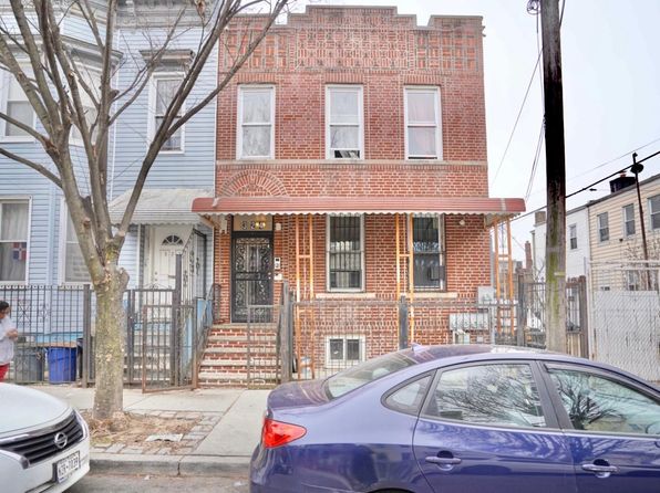 324 Arlington Avenue, Brooklyn, NY 11208