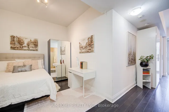 Additional image 7 of 1080 Bay St Unit 4704