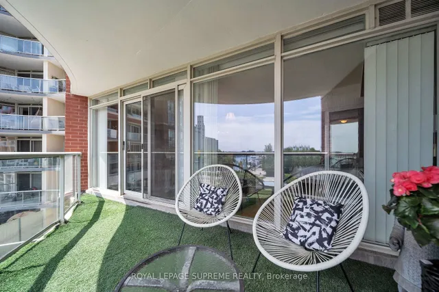 Additional image 21 of 550 Queens Quay Unit 416