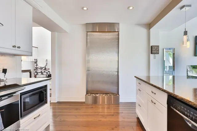 Additional image 11 of 35 Bowshelm Crt