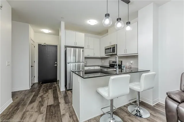 Additional image 30 of 102 Grovewood Common Unit 121