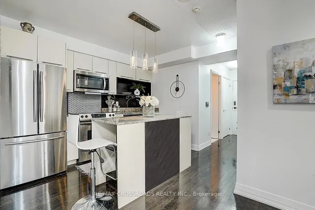 Additional image 17 of 21 Carlton St Unit 1305