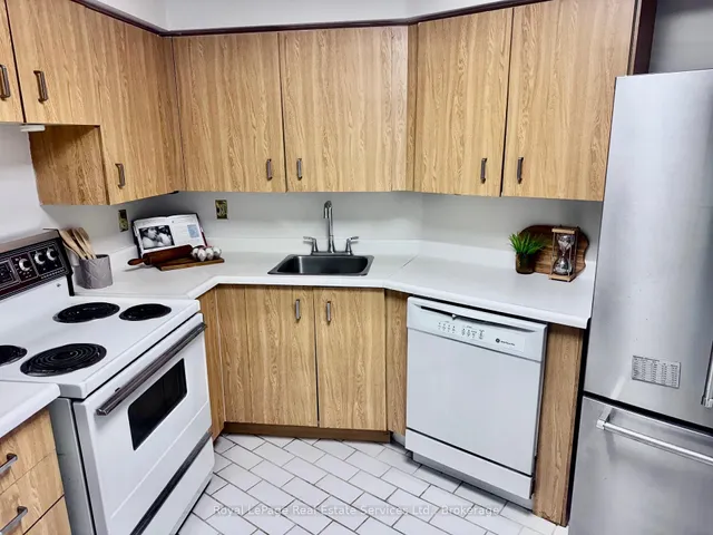 Additional image 16 of 260 Queens Quay Unit 1704