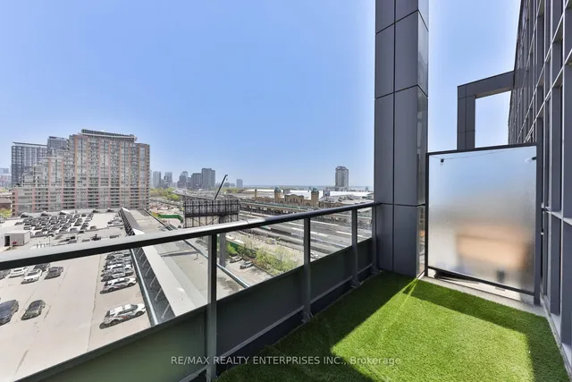 Additional image 19 of 5 Hanna Ave Unit 735