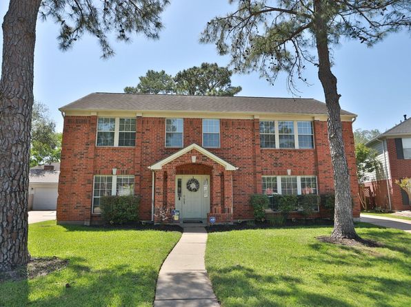7827 Leaf Point Ct, Houston, TX 77095