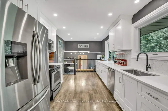 Additional image 16 of 60 Springbank Cres