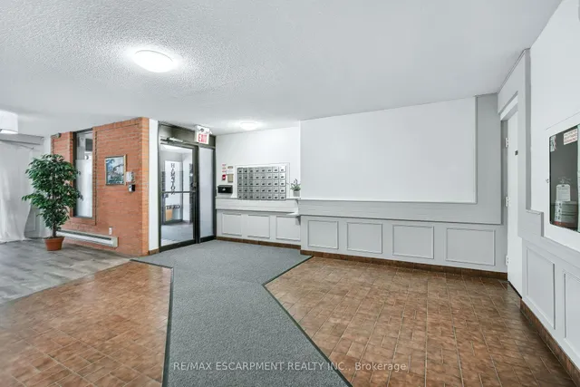 Additional image 10 of 23 Main St Unit 501