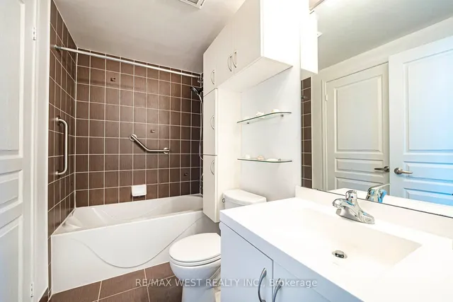 Additional image 30 of 15 Legion Rd Unit 2102