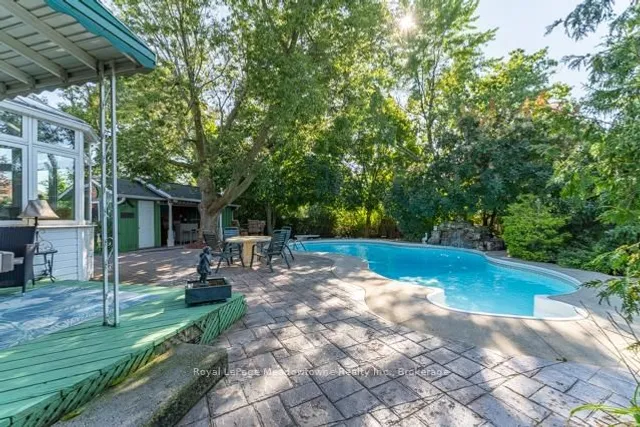 Additional image 36 of 690 Robertson Cres