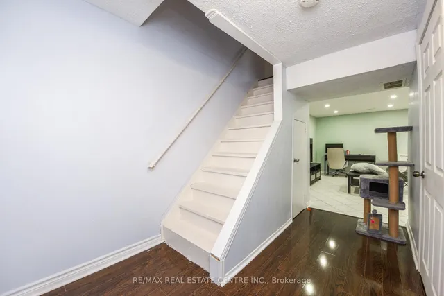 Additional image 14 of 105 Hansen Rd Unit 81