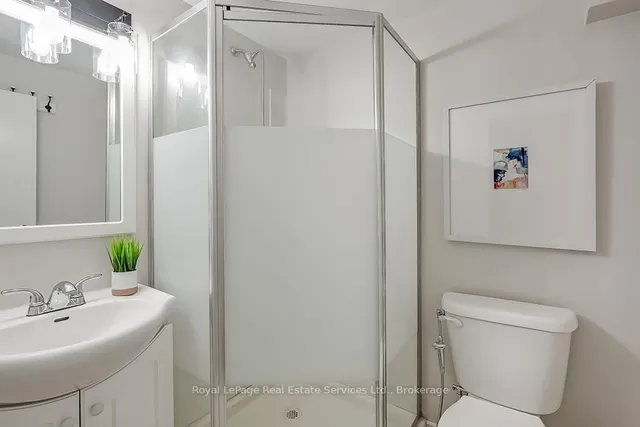 Additional image 29 of 23 Lorne Ave