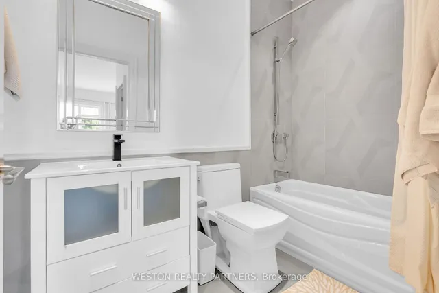 Additional image 26 of 3281 Cawthra Rd