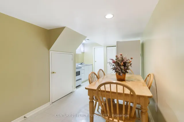 Additional image 42 of 55 Rochman Blvd