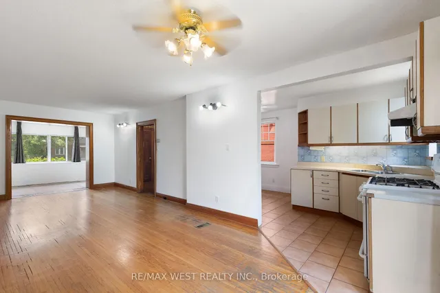 Additional image 14 of 2317 Weston Rd