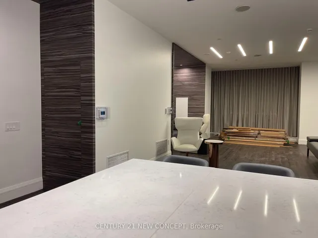 Additional image 26 of 39 roehampton Ave Unit 1204