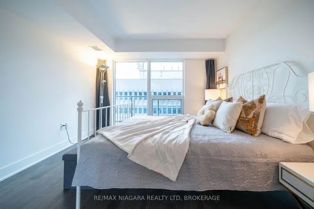 Additional image 12 of 955 Bay St Unit 2109