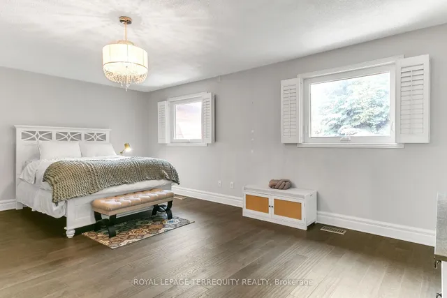 Additional image 19 of 372 Queens Dr