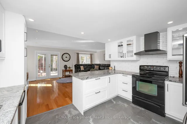 Additional image 16 of 22 Waterford Cres