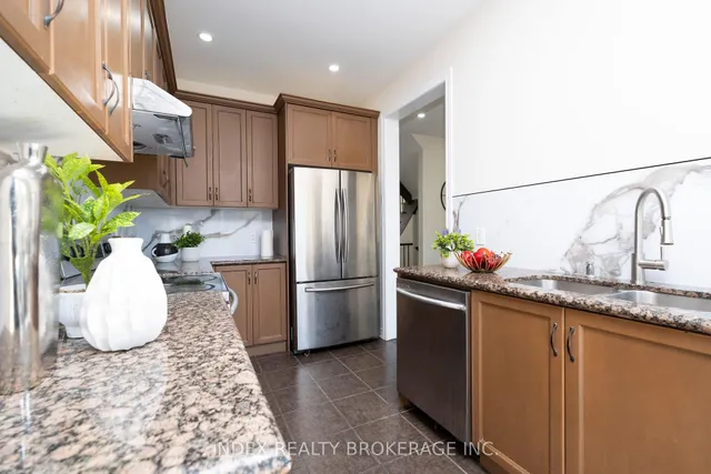 Additional image 24 of 32 Lackington St