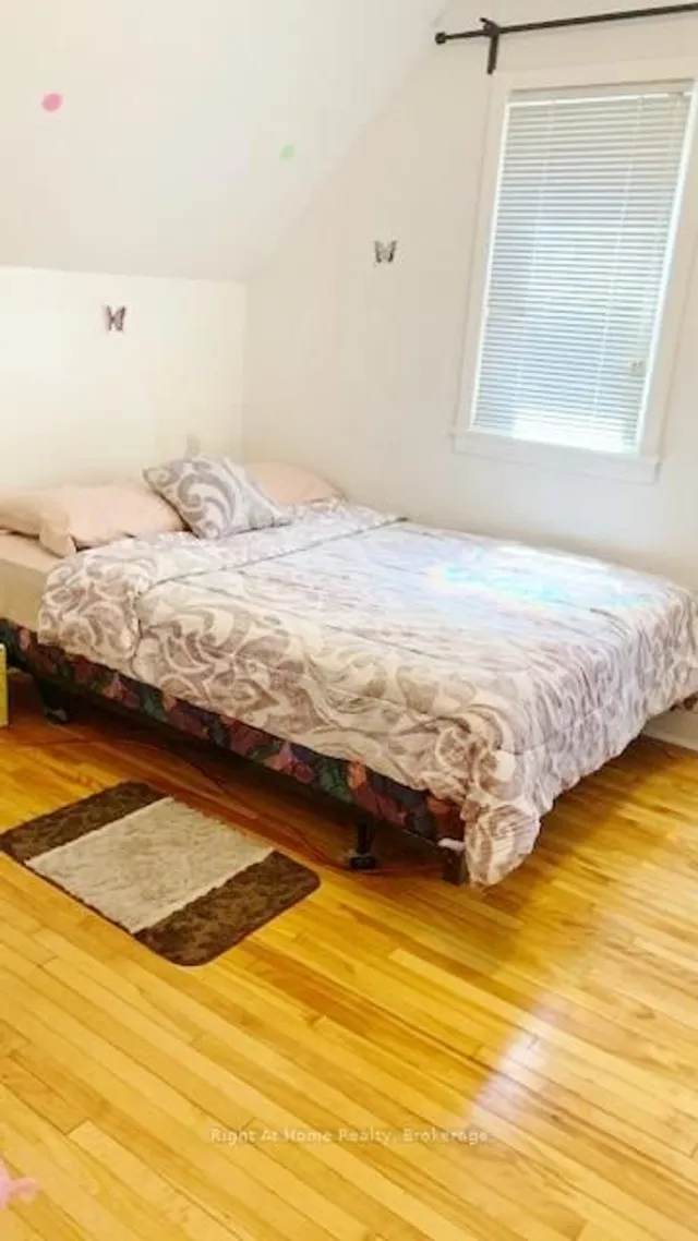 Additional image 11 of 125 Gary Ave