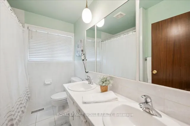 Additional image 16 of 79 Rennie Dr