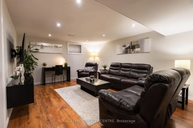 Additional image 27 of 110 Simmons Blvd