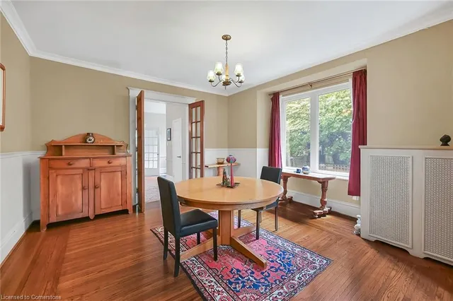 Additional image 10 of 40 Undermount Ave