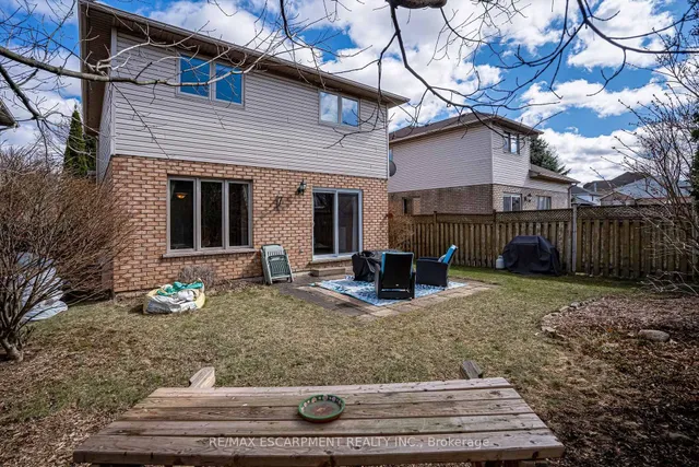 Additional image 43 of 70 Bridgeport Cres