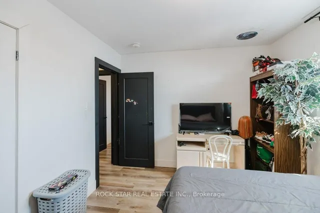 Additional image 15 of 859 Upper Ottawa St