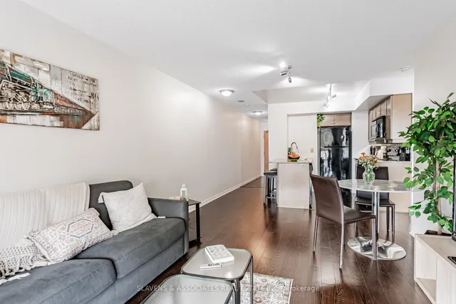 Additional image 15 of 736 Spadina Ave Unit 607