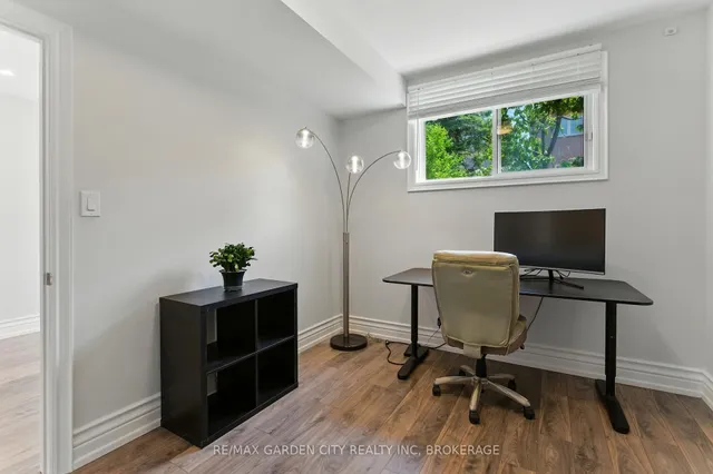 Additional image 21 of 101 Winter Gardens Tr