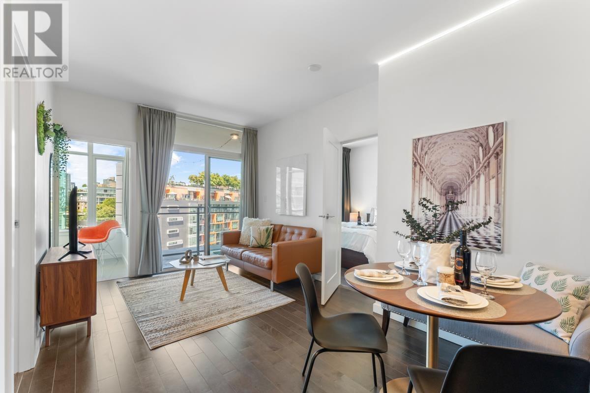 905 88 W 1ST AVENUE|Vancouver, British Columbia V5Y0K2