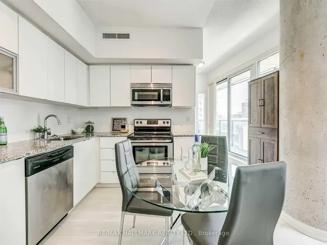 Additional image 7 of 150 East Liberty St Unit 704