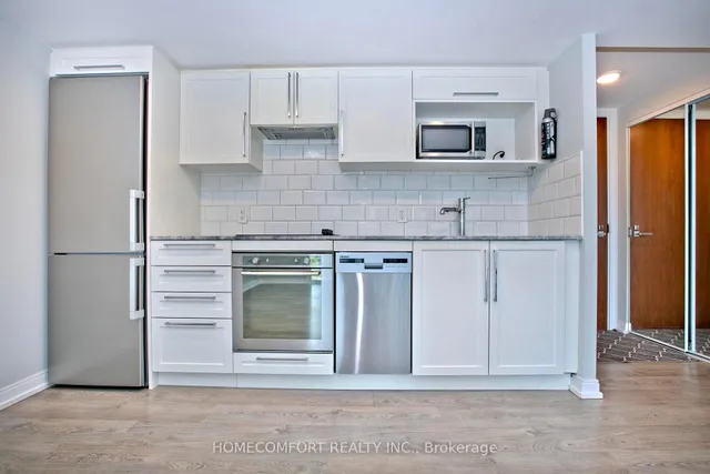 Additional image 8 of 275 Village Green Sq Unit 417