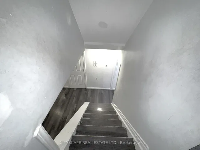 Additional image 31 of 19 Bottlebrush Dr