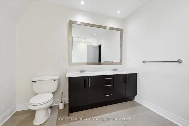 Additional image 28 of 819C Oxford St