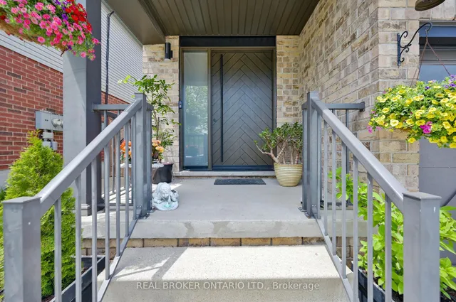 Additional image 3 of 904 Magdalena Crt