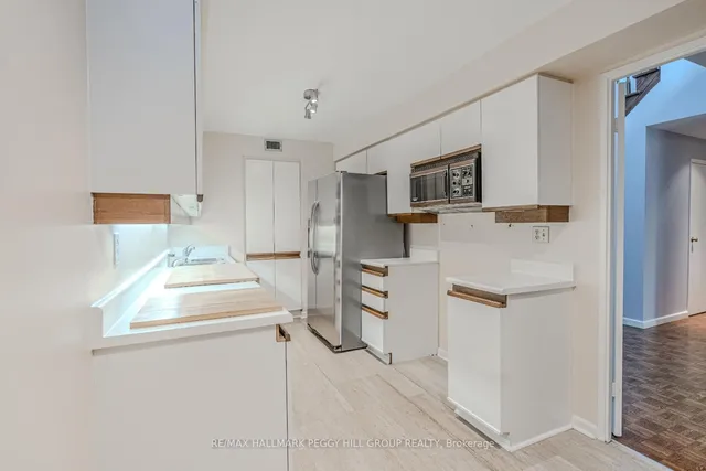 Additional image 5 of 80 Front St Unit 824