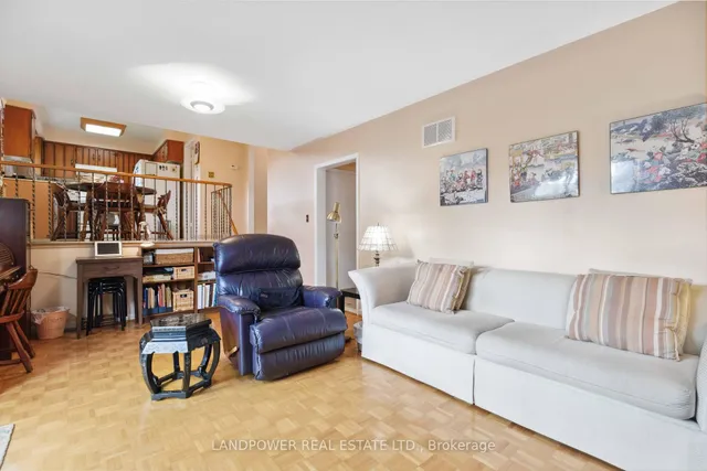 Additional image 18 of 851 Huntingwood Dr