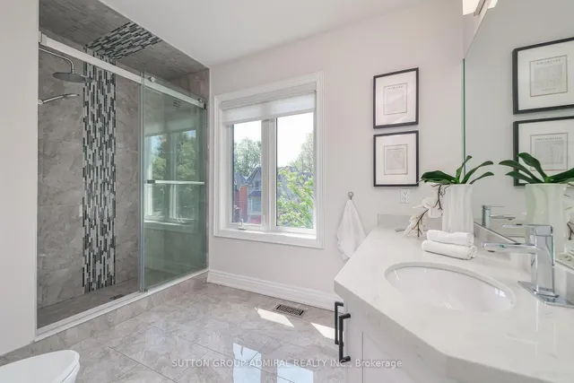 Additional image 28 of 528 Douglas Ave