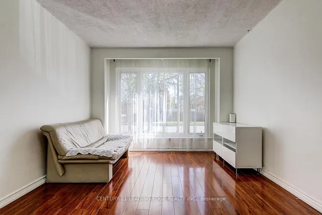 Additional image 3 of 64 Alexmuir Blvd