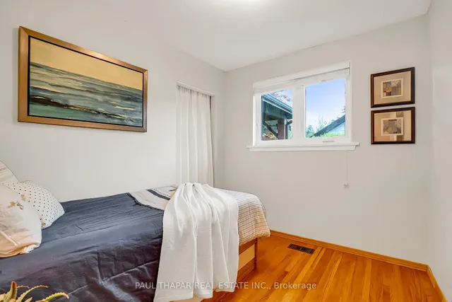 Additional image 15 of 64 Grove Park Cres