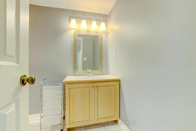 Additional image 38 of 27 Oleander Cres