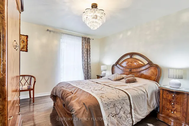 Additional image 24 of 40 Farmview Cres