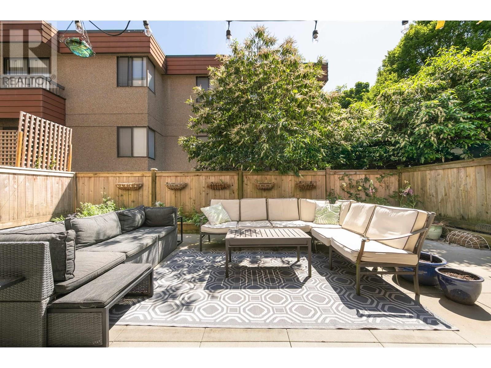 104 975 W 13TH AVENUE|Vancouver, British Columbia V5Z1P4