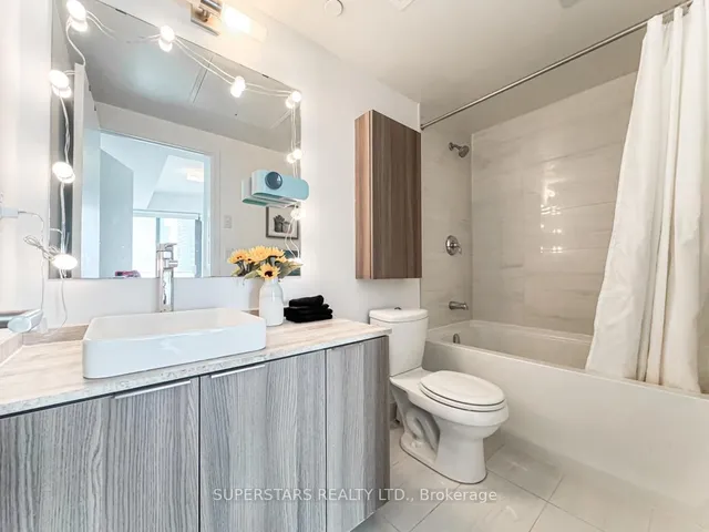 Additional image 18 of 11 Wellesley St Unit 3105