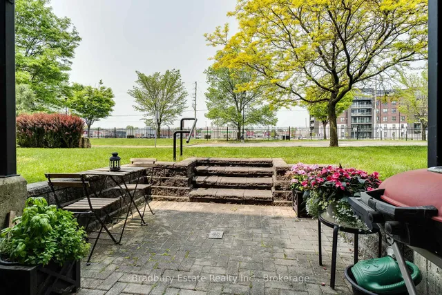 Additional image 26 of 262 Dundas St Unit 105